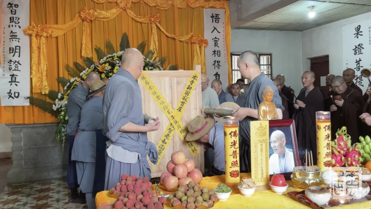 新压缩仪式-6.jpg